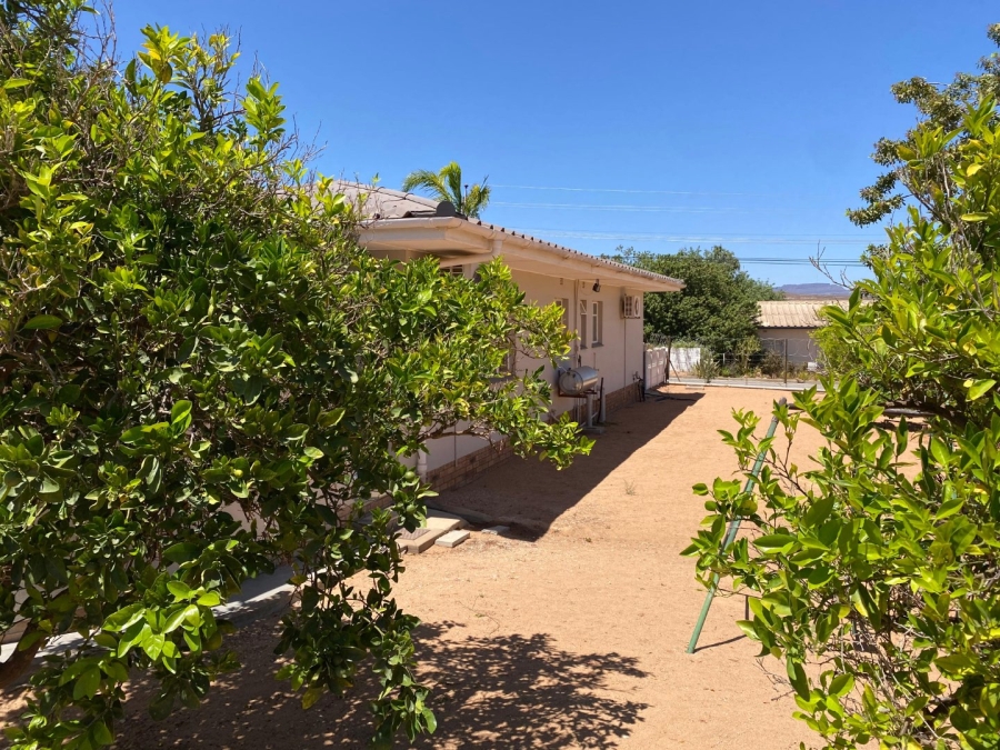 3 Bedroom Property for Sale in Vanrhynsdorp Western Cape